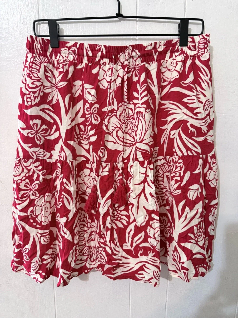 Knox Rose White and Red Floral Skater Skirt